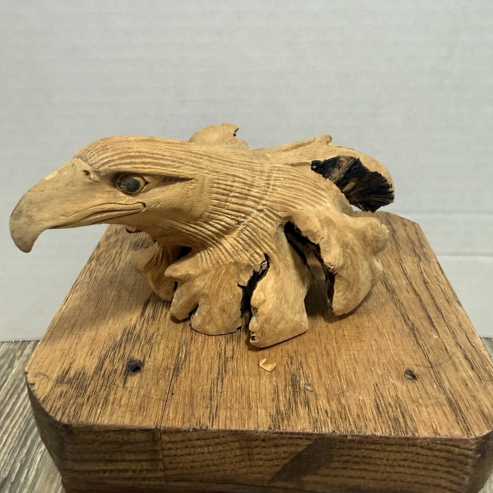 Hand Carved Eagle‎ Wooden With Raw Edge Patriotic